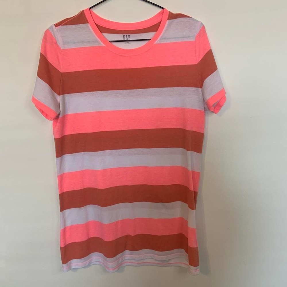 GAP striped tee with horizontal stripes in pink, orange, and white. Size- M tall